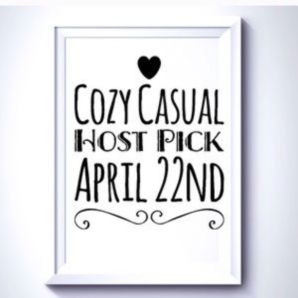 2x Host Pick ❤️ Champagne Satin Backless Romper - Picture 4 of 6